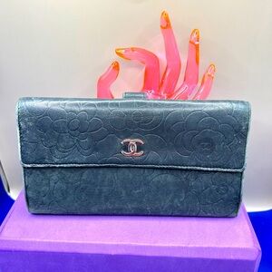 Authentic Chanel Camellia Black Lambskin Wallet